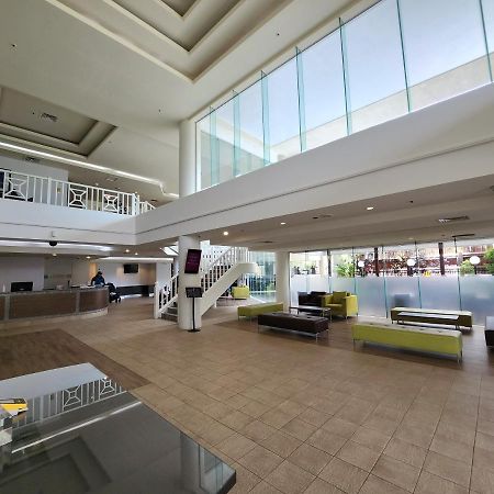 Cairns Luxury Seafront Apartment Exterior foto
