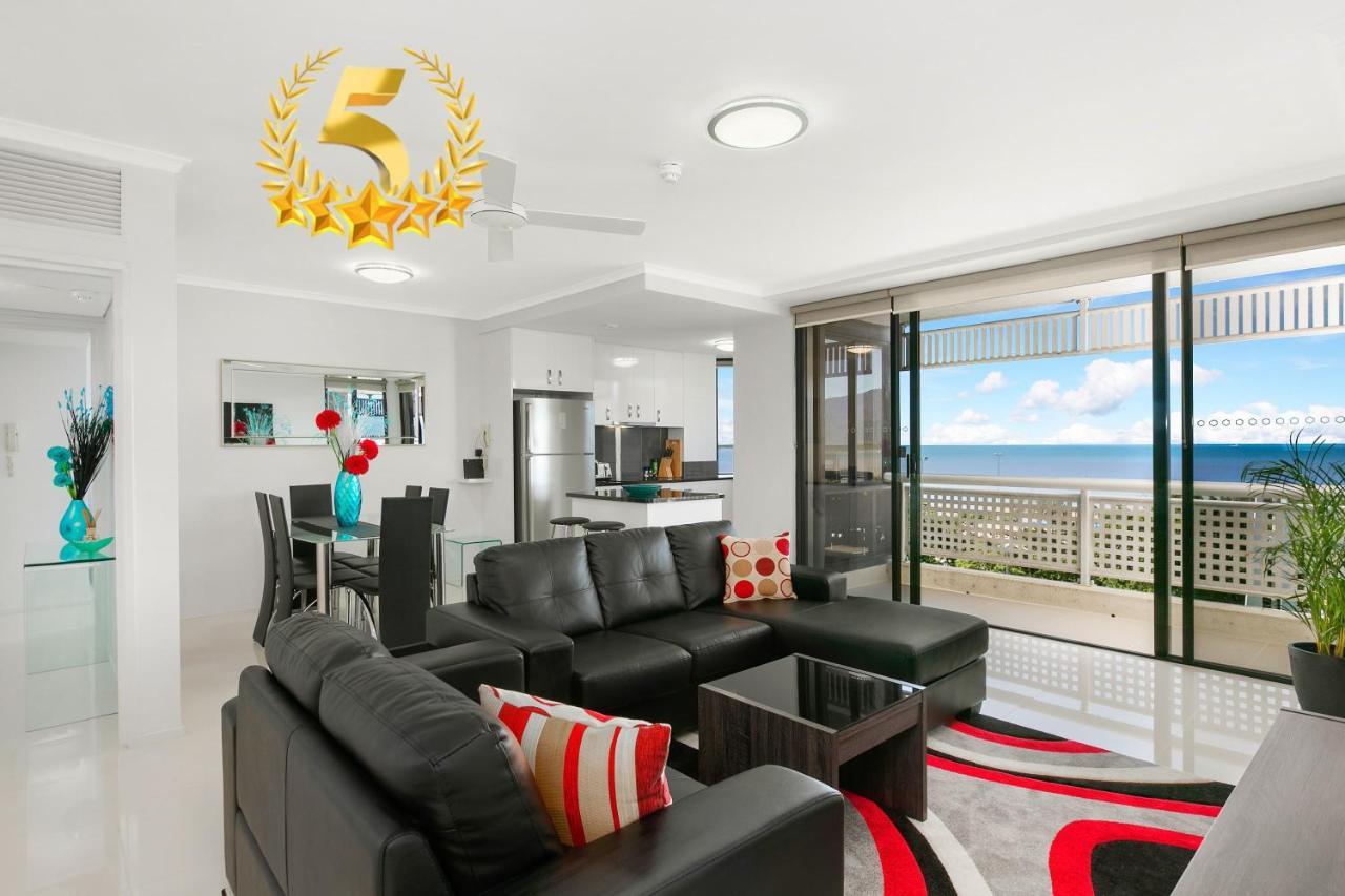 Cairns Luxury Seafront Apartment Exterior foto